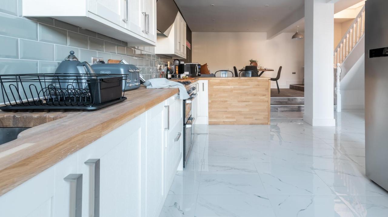Ty Hapus Newport - Luxury 4 Bedroom Home Eksteriør billede